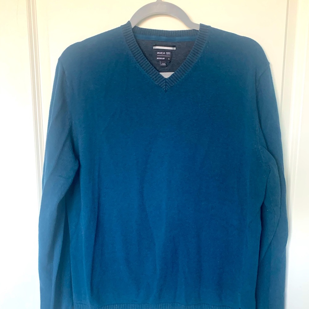Navy blue RVCA sweater. Size Large.